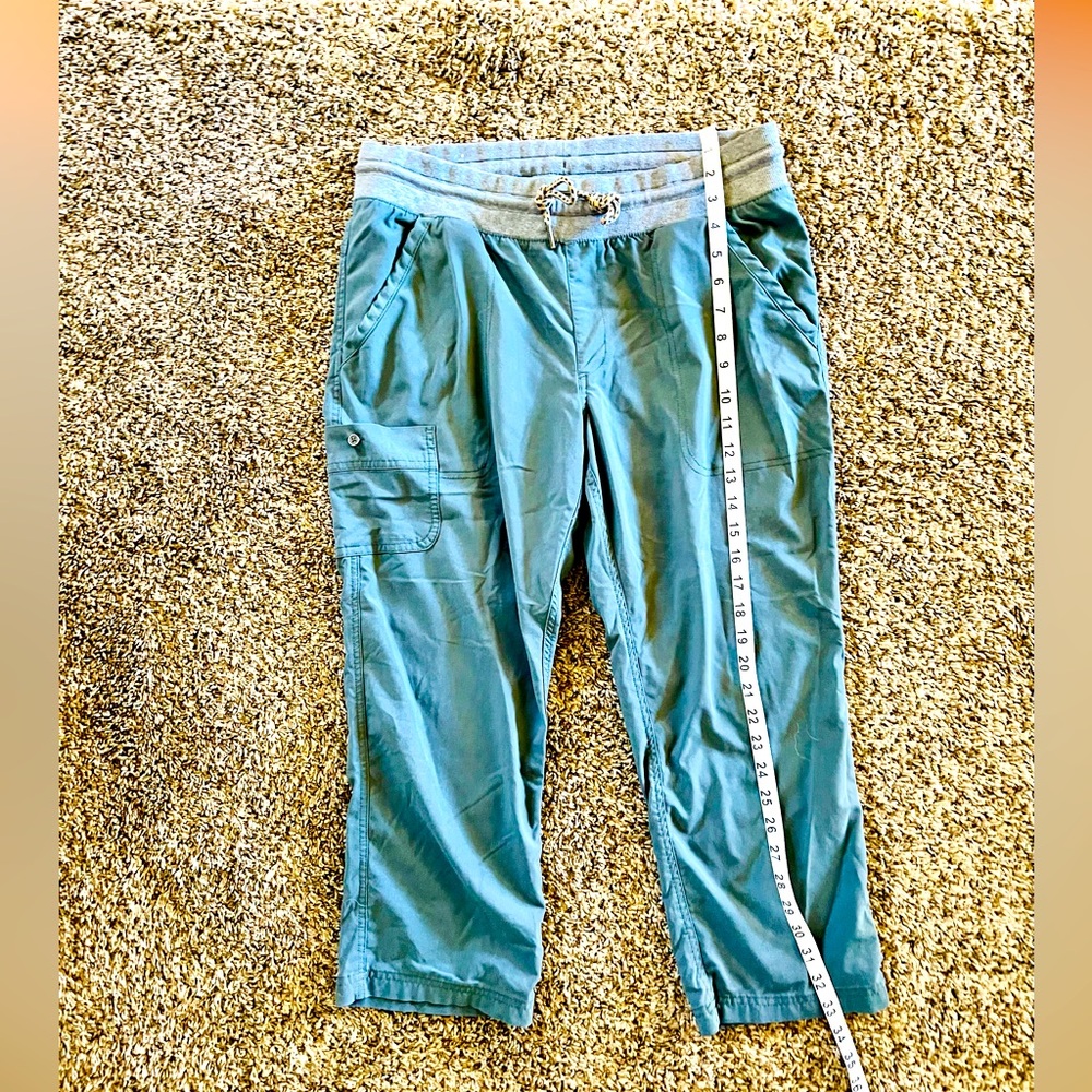 Ladies active drawstring pants.
